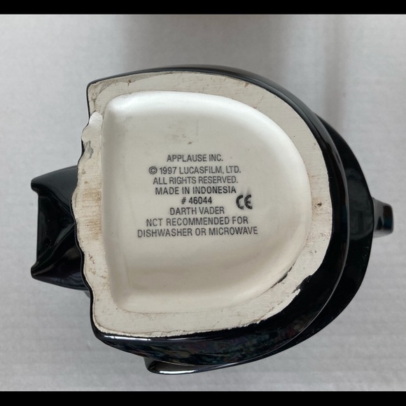 Darth Vader Mug - Picture 3 of 4